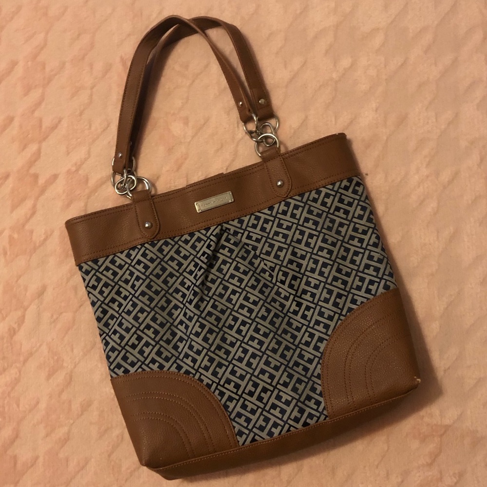 Tommy Hilfiger Tote//Purse
